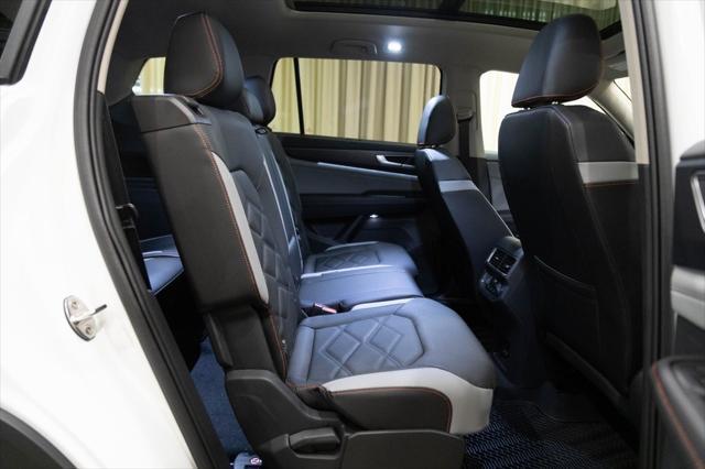 new 2025 Volkswagen Atlas car, priced at $47,308