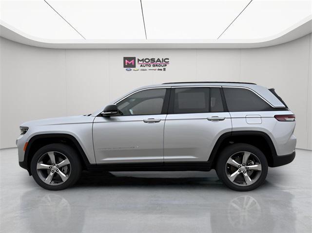 new 2025 Jeep Grand Cherokee L car, priced at $48,740