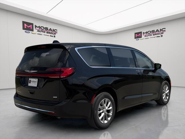 new 2025 Chrysler Pacifica car, priced at $46,458