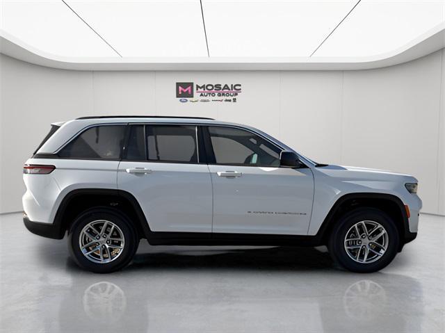 new 2025 Jeep Grand Cherokee car, priced at $37,403