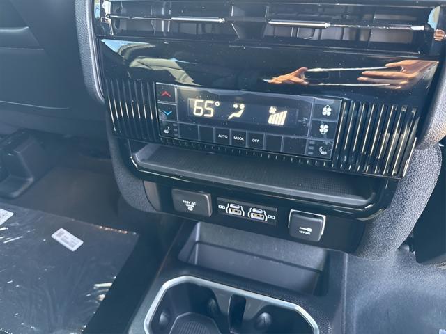 new 2025 Jeep Wagoneer car, priced at $73,925