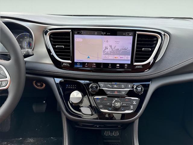 new 2025 Chrysler Pacifica car, priced at $55,757