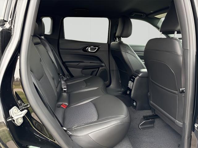 new 2025 Jeep Compass car, priced at $29,567