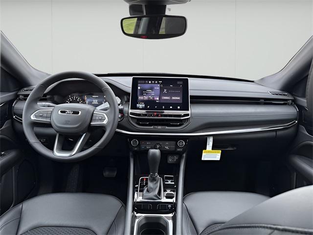 new 2025 Jeep Compass car, priced at $28,150