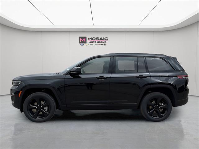 new 2025 Jeep Grand Cherokee car, priced at $50,832