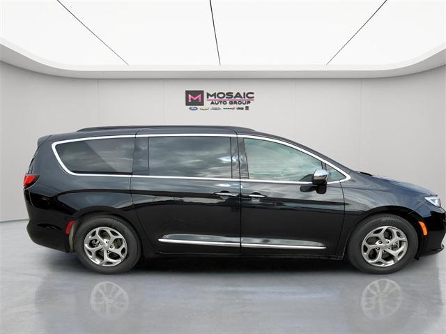 used 2023 Chrysler Pacifica car, priced at $34,990