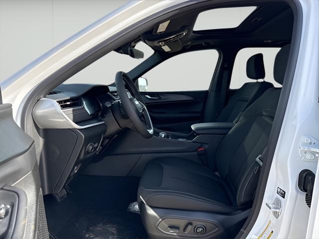 new 2025 Jeep Grand Cherokee car, priced at $40,849
