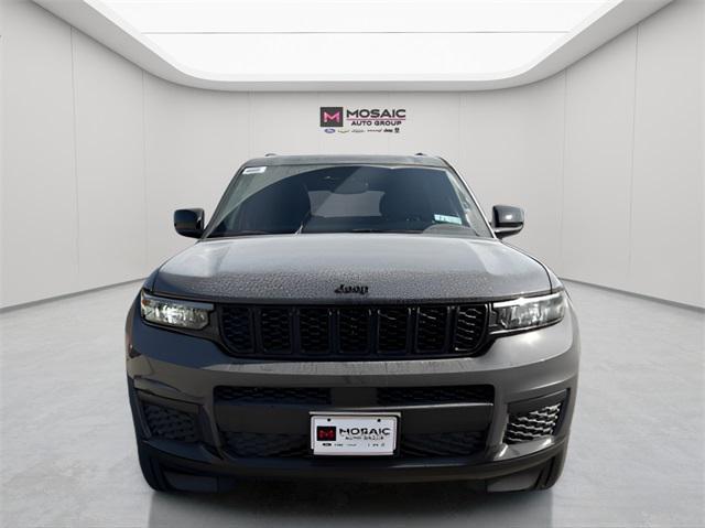 new 2024 Jeep Grand Cherokee L car, priced at $40,094