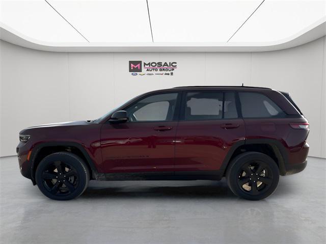 new 2025 Jeep Grand Cherokee car, priced at $40,944