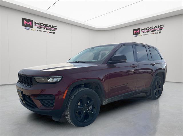 new 2025 Jeep Grand Cherokee car, priced at $40,944