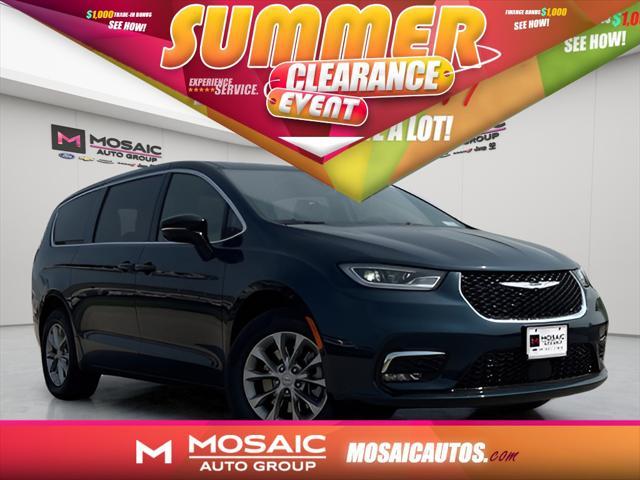 new 2025 Chrysler Pacifica car, priced at $46,889