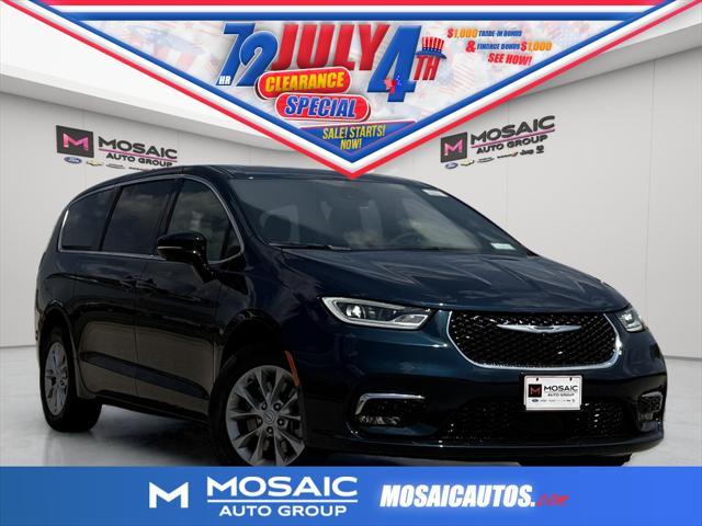 new 2025 Chrysler Pacifica car, priced at $46,889