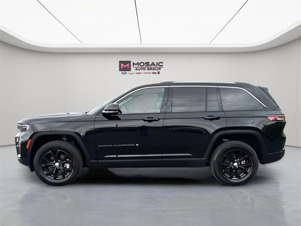 used 2022 Jeep Grand Cherokee car, priced at $30,990