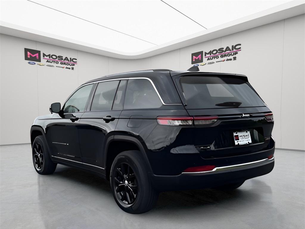 used 2022 Jeep Grand Cherokee car, priced at $30,990