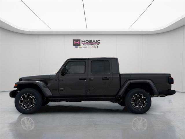 new 2025 Jeep Gladiator car, priced at $53,862