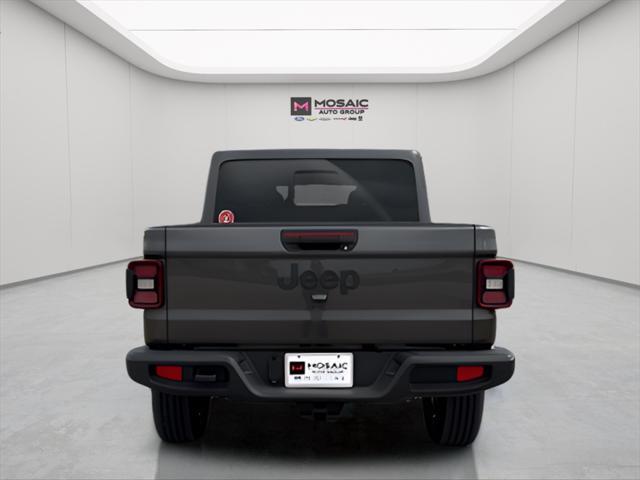 new 2025 Jeep Gladiator car, priced at $53,862