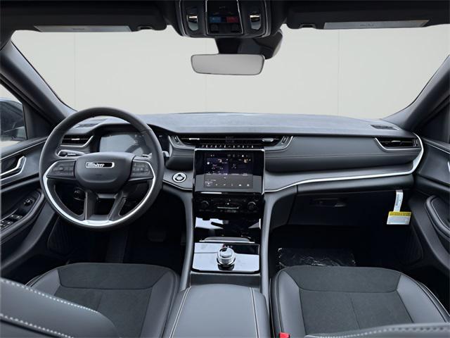 new 2025 Jeep Grand Cherokee L car, priced at $43,873