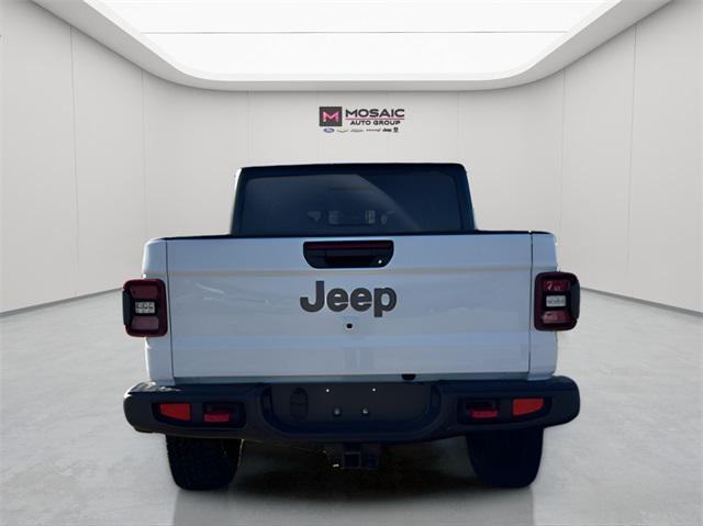 new 2024 Jeep Gladiator car, priced at $51,275