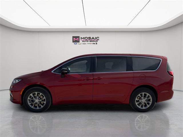 new 2025 Chrysler Pacifica car, priced at $41,881