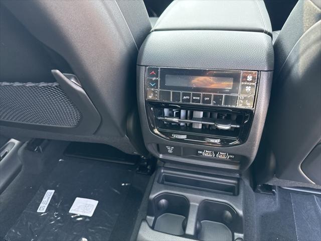 new 2025 Jeep Grand Cherokee L car, priced at $50,751