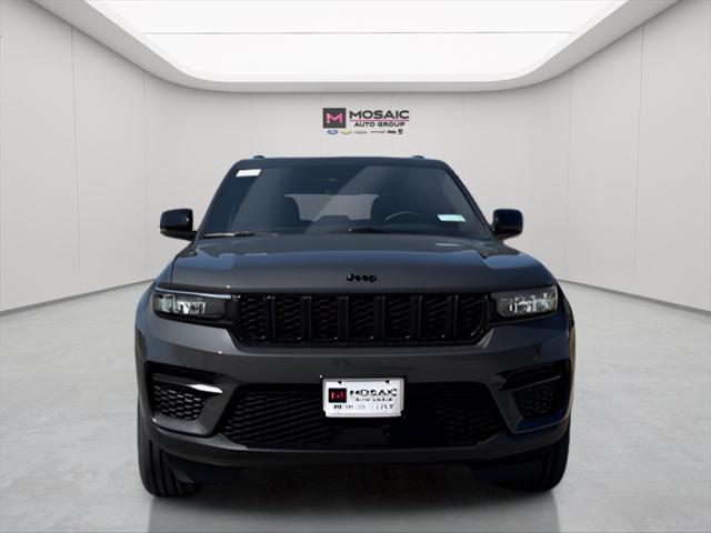new 2025 Jeep Grand Cherokee car, priced at $45,773