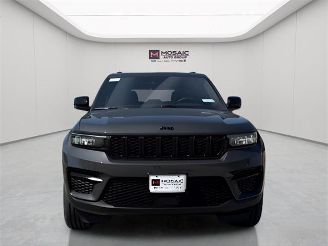 new 2025 Jeep Grand Cherokee car, priced at $46,223