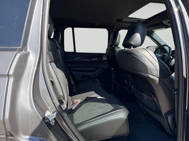 new 2025 Jeep Grand Cherokee car, priced at $45,773