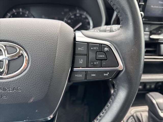 used 2021 Toyota Highlander car, priced at $33,990