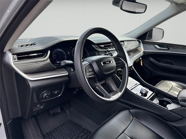 used 2024 Jeep Grand Cherokee car, priced at $37,990