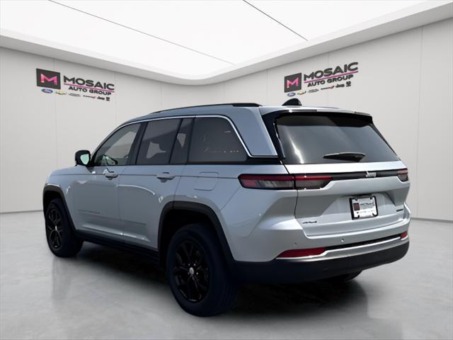 used 2024 Jeep Grand Cherokee car, priced at $35,990