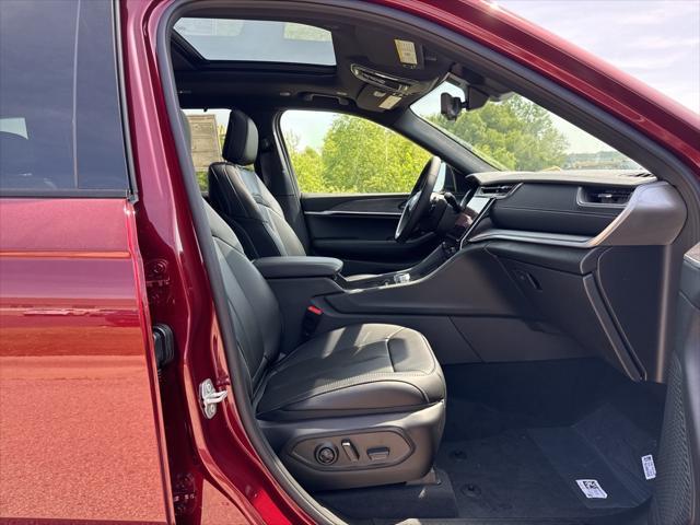 new 2025 Jeep Grand Cherokee L car, priced at $51,269