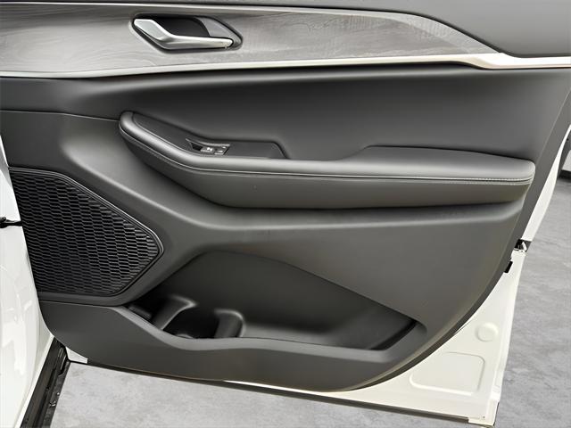new 2025 Jeep Grand Cherokee L car, priced at $47,883