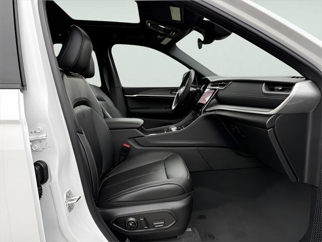 new 2025 Jeep Grand Cherokee L car, priced at $47,883