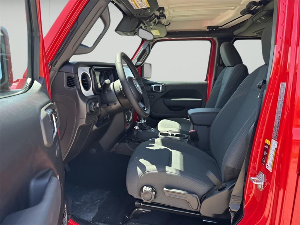 new 2025 Jeep Wrangler car, priced at $48,155