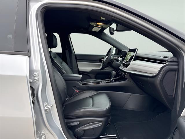 used 2025 Jeep Compass car, priced at $28,990