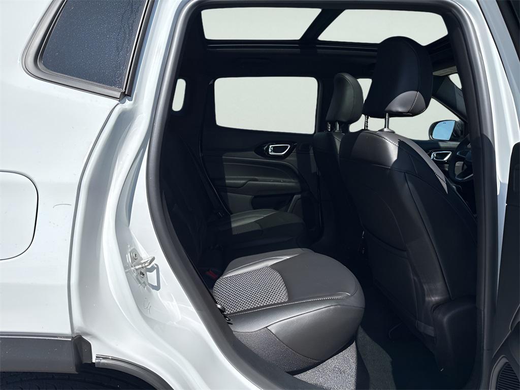 new 2025 Jeep Compass car, priced at $28,914