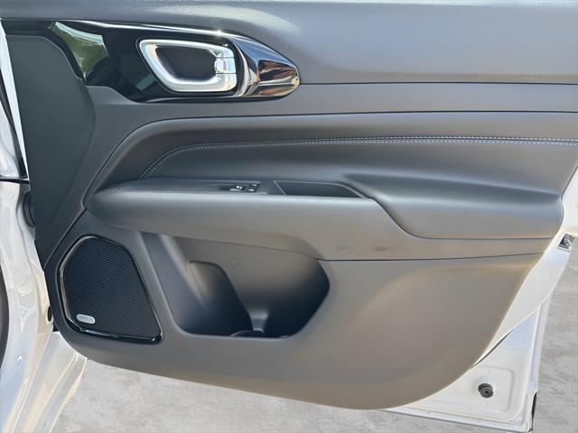 new 2025 Jeep Compass car, priced at $38,115