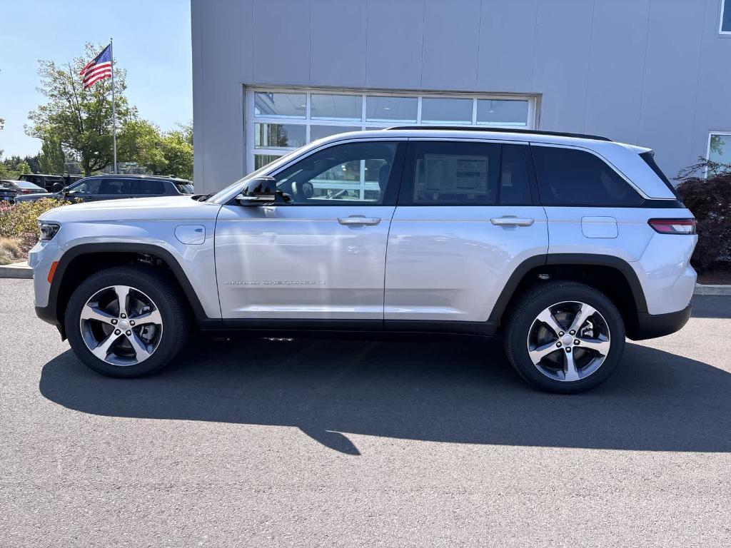 new 2024 Jeep Grand Cherokee 4xe car, priced at $52,590