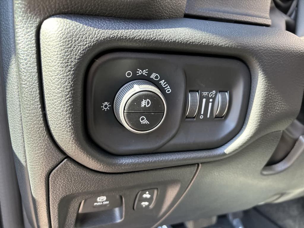 new 2025 Ram 1500 car, priced at $55,012