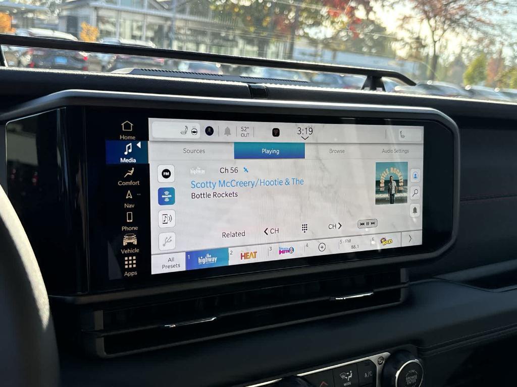 new 2025 Jeep Gladiator car, priced at $51,990