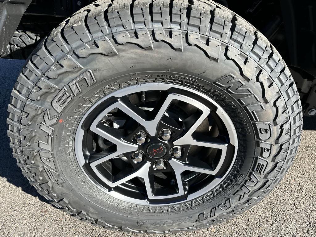 new 2025 Jeep Gladiator car, priced at $51,990