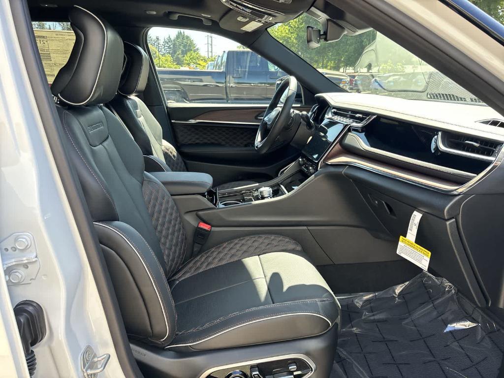 new 2025 Jeep Grand Cherokee L car, priced at $56,990