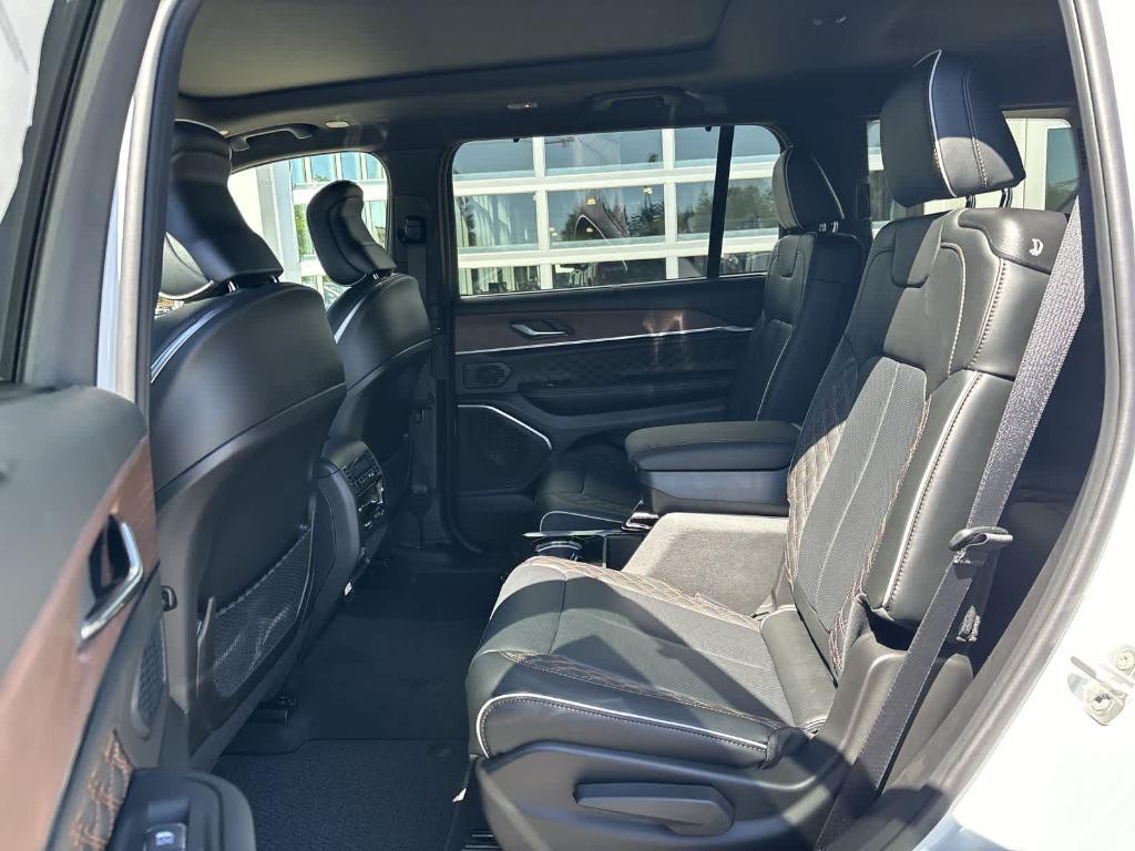 new 2025 Jeep Grand Cherokee L car, priced at $56,990