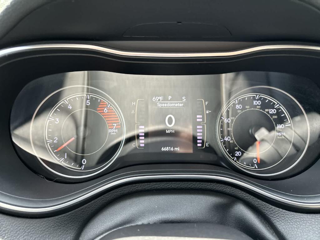 used 2019 Jeep Cherokee car