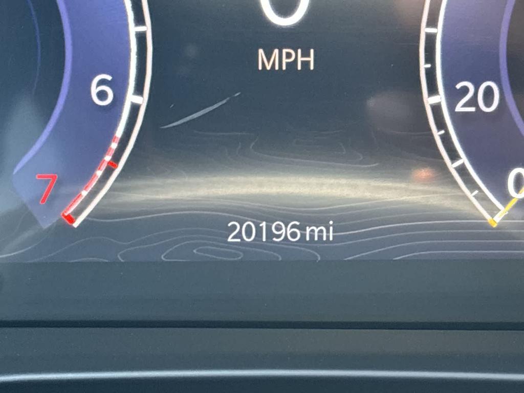 used 2024 Jeep Grand Cherokee L car, priced at $39,990