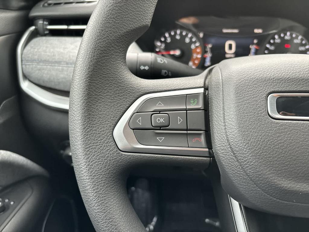 new 2025 Jeep Compass car, priced at $26,990