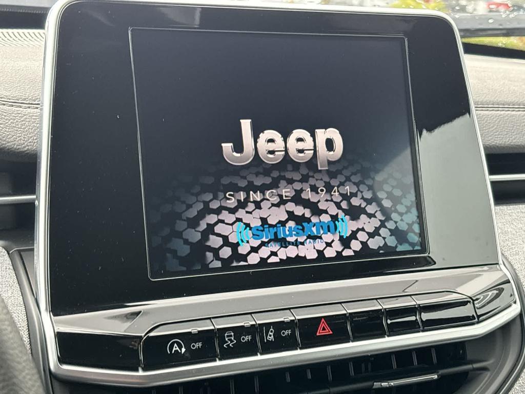 new 2025 Jeep Compass car, priced at $26,990