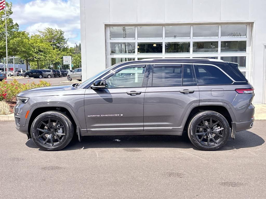 used 2024 Jeep Grand Cherokee car, priced at $53,990