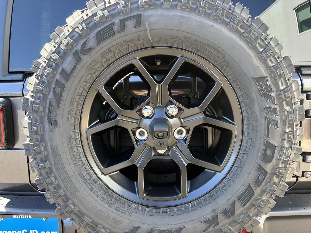 new 2025 Jeep Wrangler car, priced at $42,091