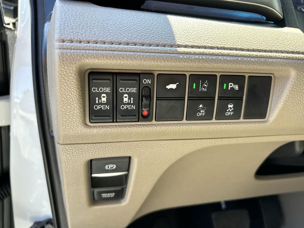 used 2020 Honda Odyssey car, priced at $33,990